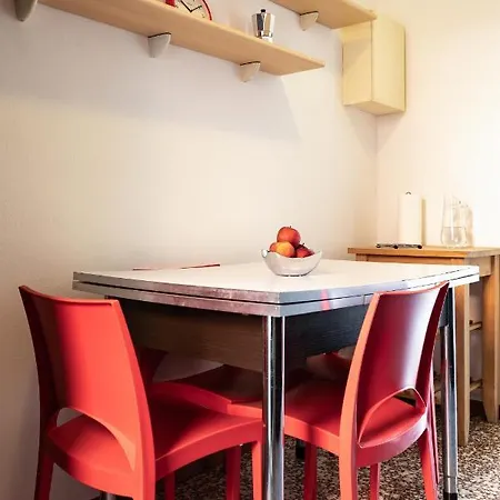 Апартаменты Accomodo Mit12 Trivano Linate *